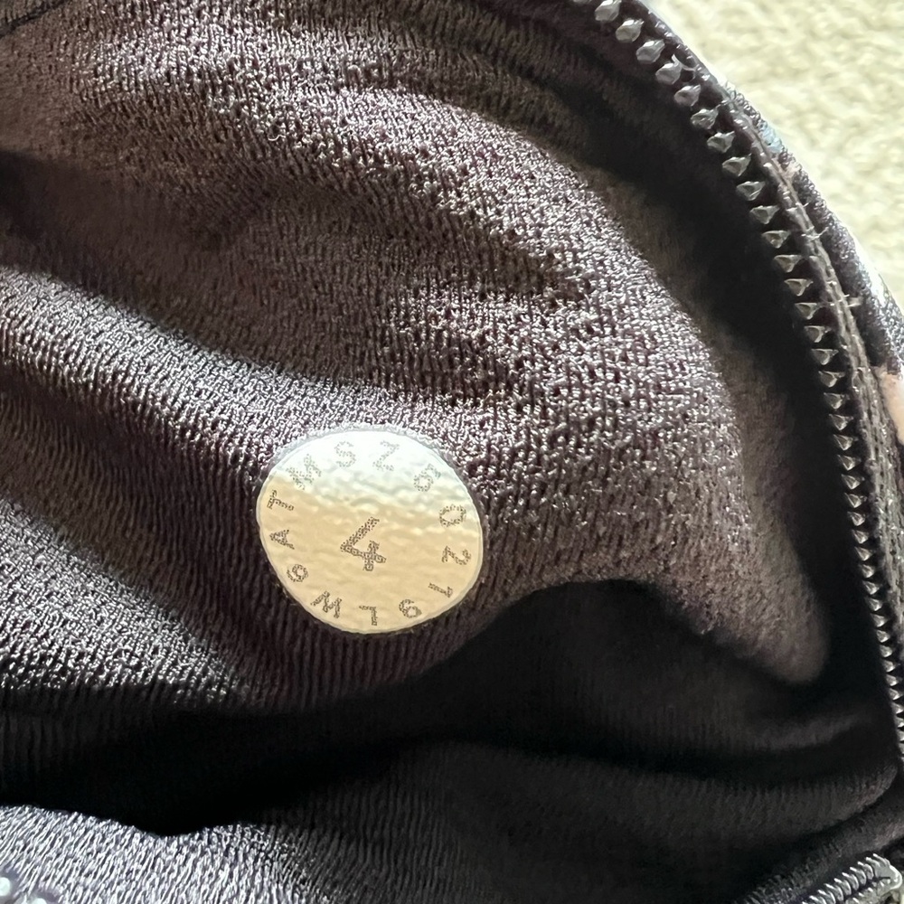 Lululemon Floral Pace Rival Crop - Picture 6 of 7